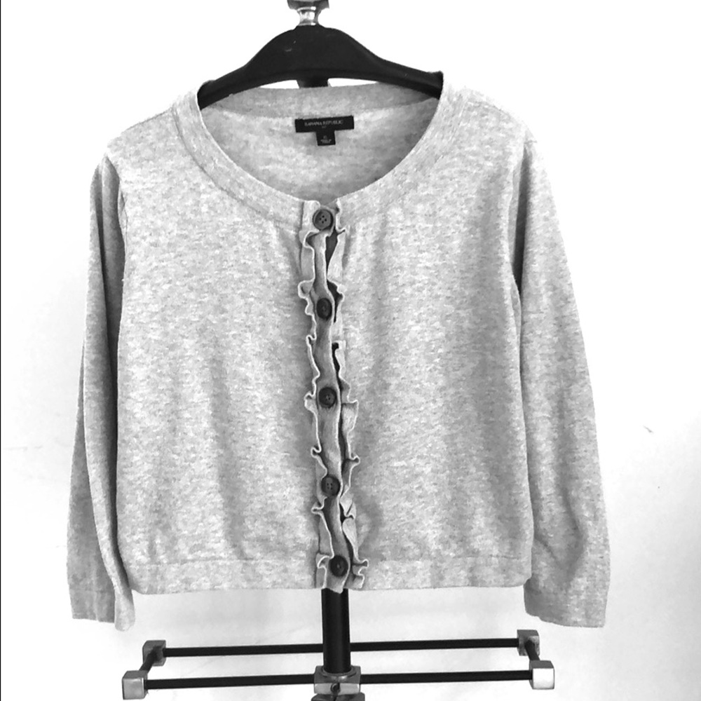 Banana Republic cropped 3/4 sleeve sweater gray L